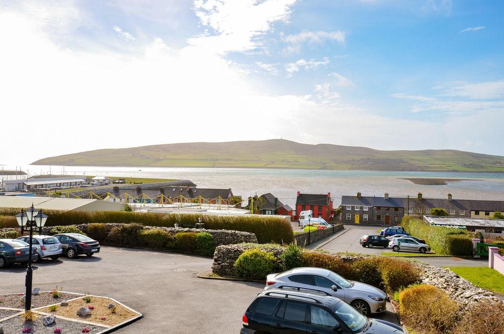 Dingle Harbour Nights Hotel Bagian luar foto