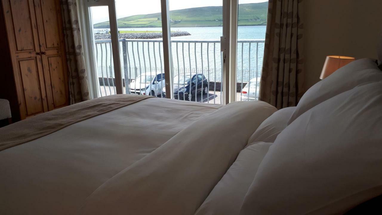 Dingle Harbour Nights Hotel Bagian luar foto